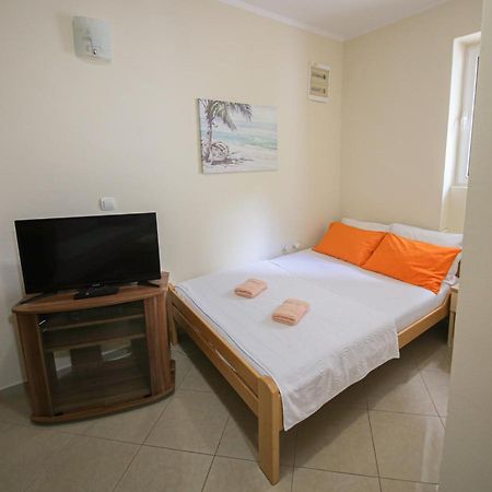 Md Apartments โกตอร์ ภายนอก รูปภาพ